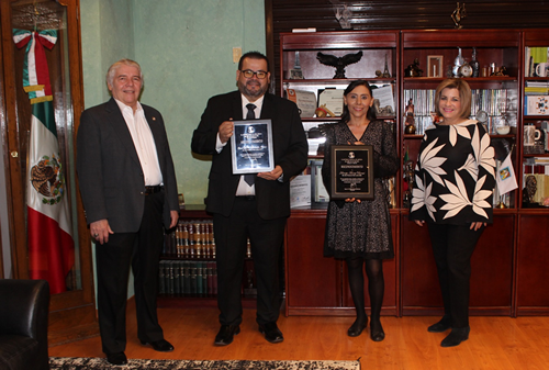 Reconoce STJ a los servidores públicos del año