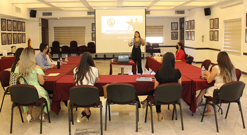 Personal del PJE se capacita en Técnicas de Expresión Oral