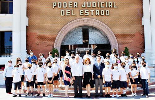 Visitan Poder Judicial del Estado alumnos del Colegio Americano de San Carlos