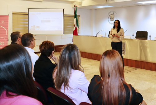 Se lleva a cabo conferencia sobre el Lenguaje Incluyente