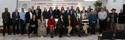 Se realiza conferencia magistral “La Formación Jurídica y el Ejercicio del Derecho: Desafíos y Perspectivas”