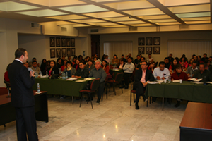 Imparte Lic. Aquino Rodríguez Taller "Teoría del Caso"