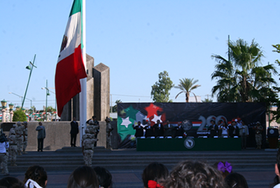Hoy se iniciaron los festejos del Mes Patrio bicentenario