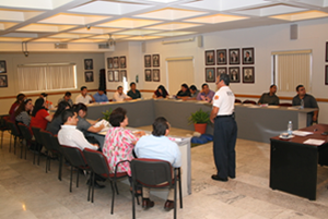 Capacitan en Primeros Auxilios a personal de juzgados Penales del STJ