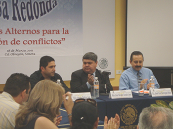 PARTICIPA STJ EN MESA REDONDA SOBRE SALIDAS ALTERNAS EN CIUDAD OBREGON