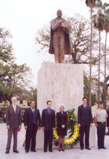 Conmemoran el 201 aniversario de Juárez.