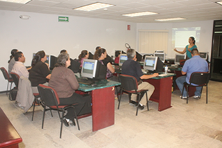 Sobre el lenguaje de programación orientado a objetos (C Sharp) se capacitan