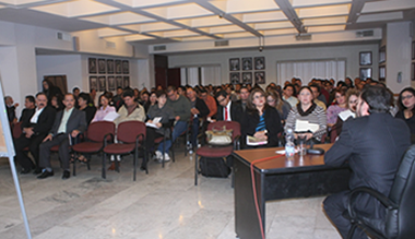 Diserta sobre el marco jurídico del narcomenudeo