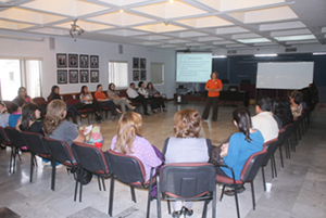 Muestran técnicas para combatir el estrés